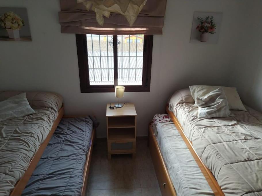 Agradable Casa Con Piscina En La Serrania. 阿里亚特 外观 照片